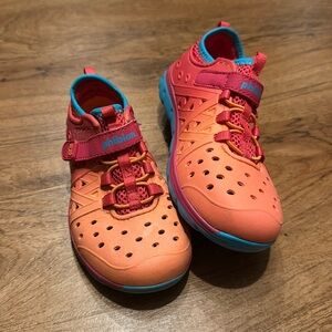 Worn Once! Stride Rite Phibian shoes!